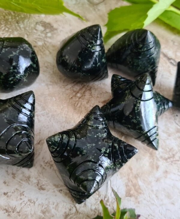 Dark green Serpentine extra large stone Chumpi set with booklet