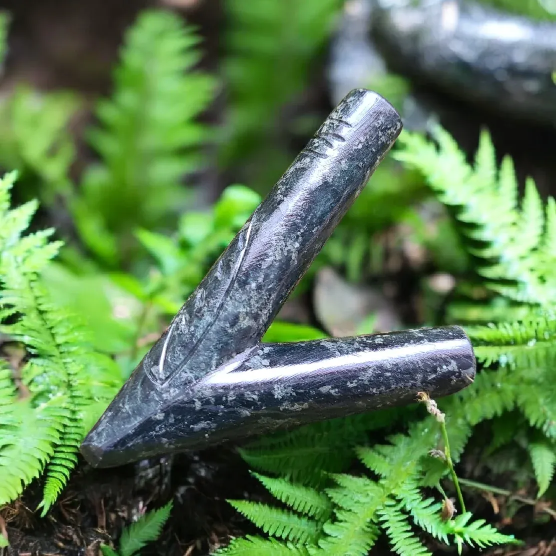 Serpentine stone carved kuripe shamanic ceremonial tool