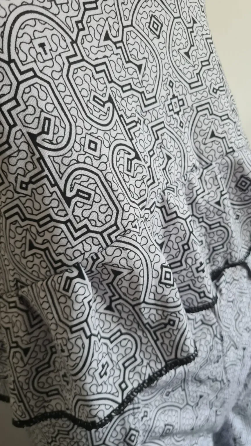 Shipibo white and black print stretchy cotton set - Image 2