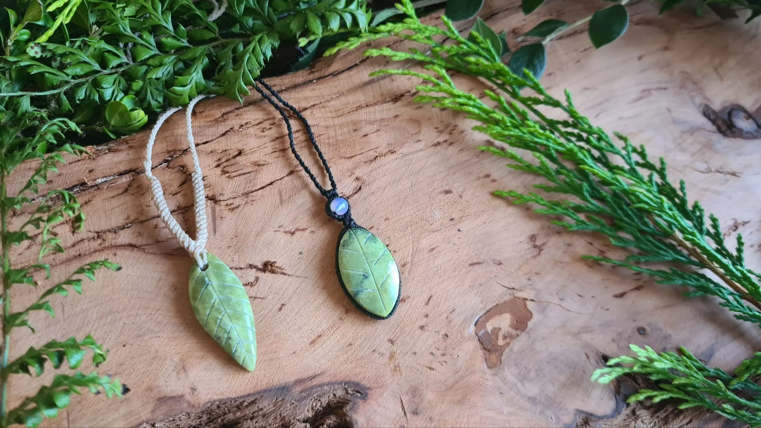 Peruvian Serpentine stone Machu Picchu stone macrame