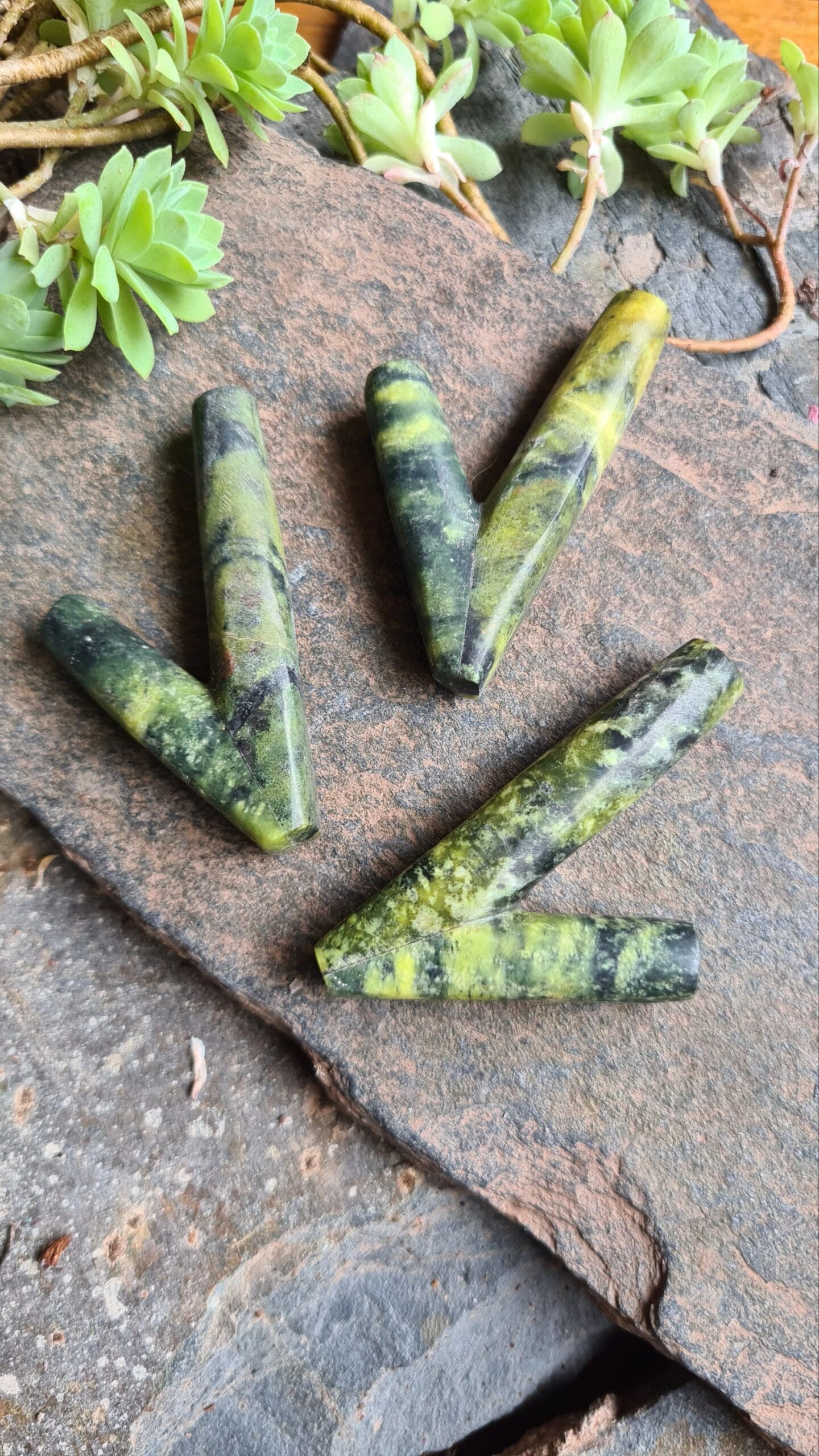 Serpentine stone carved kuripe shamanic ceremonial tool