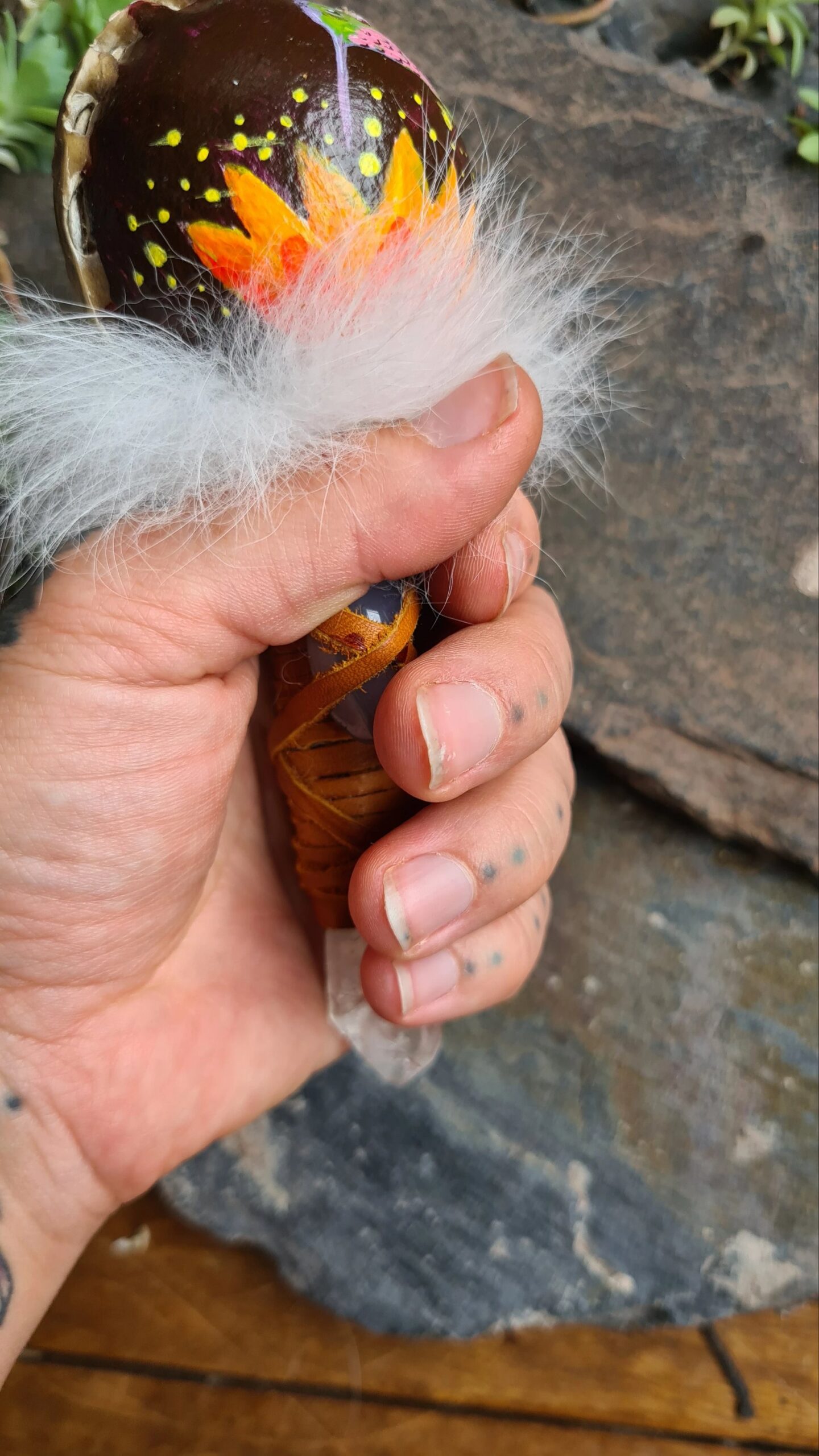 Hand painted Quartz handle rattle - Image 4