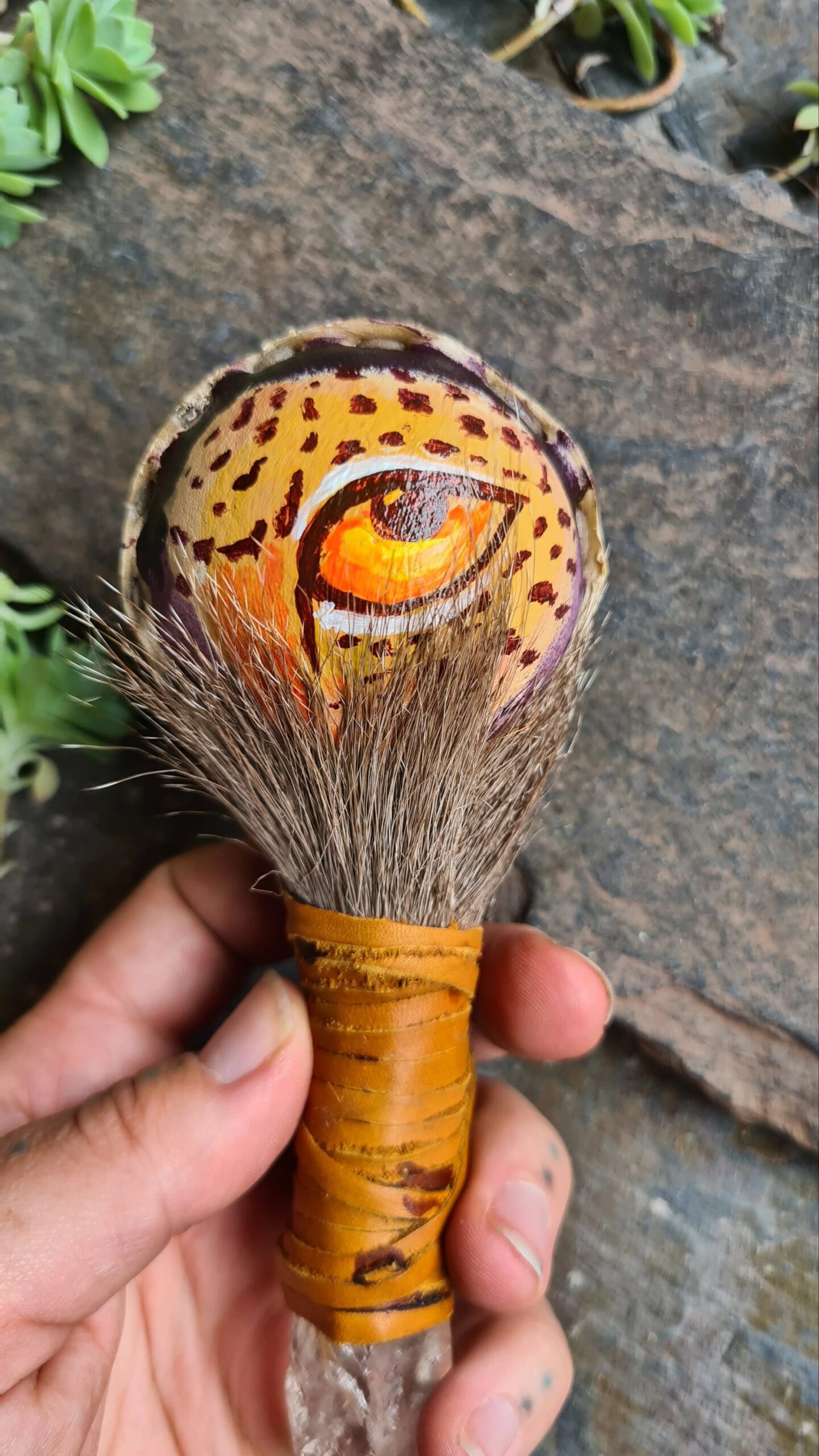 Hand painted Quartz handle rattle - Image 2