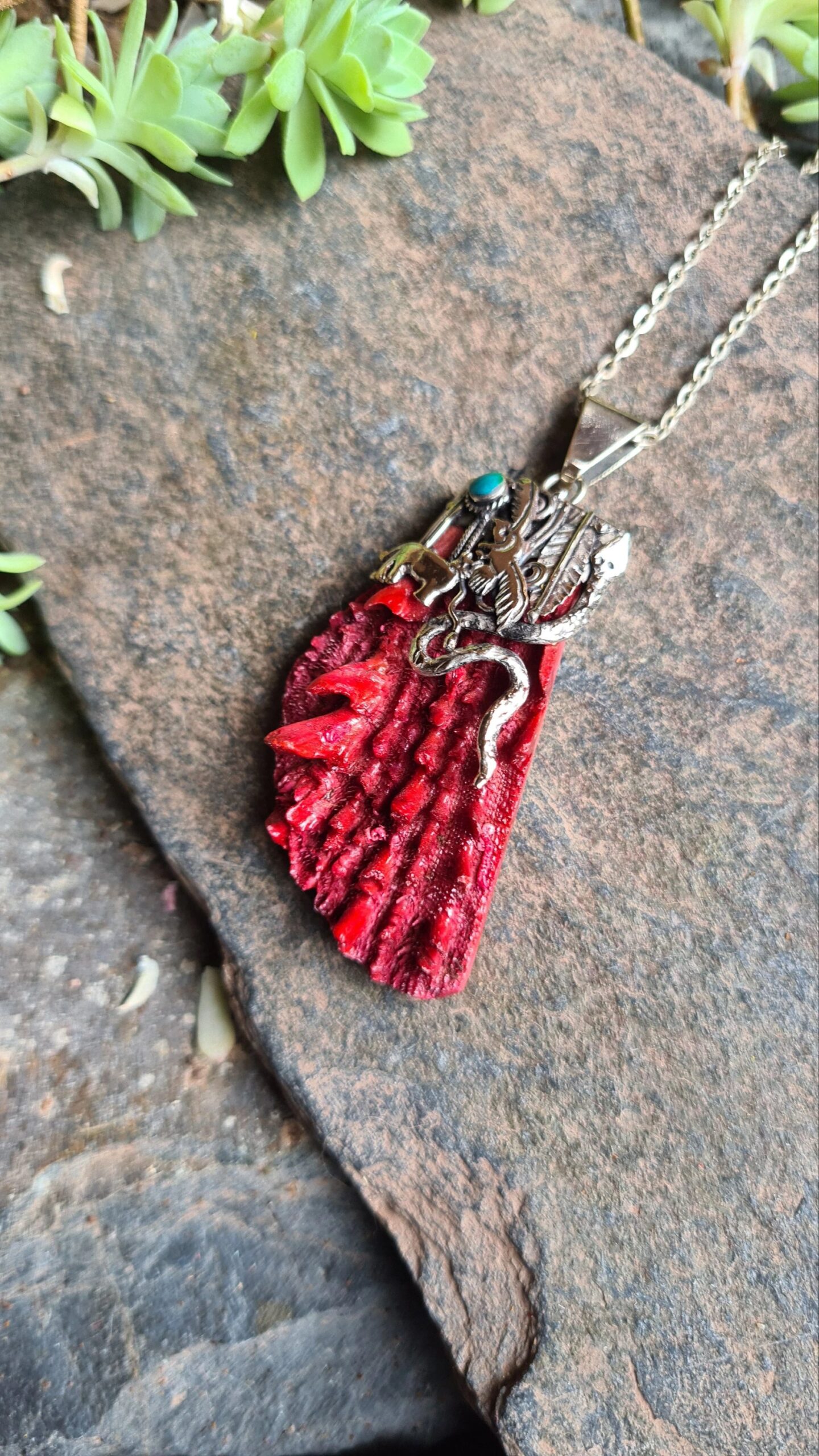 Spondylus Inca shell trilogy necklace in Alpaca silver