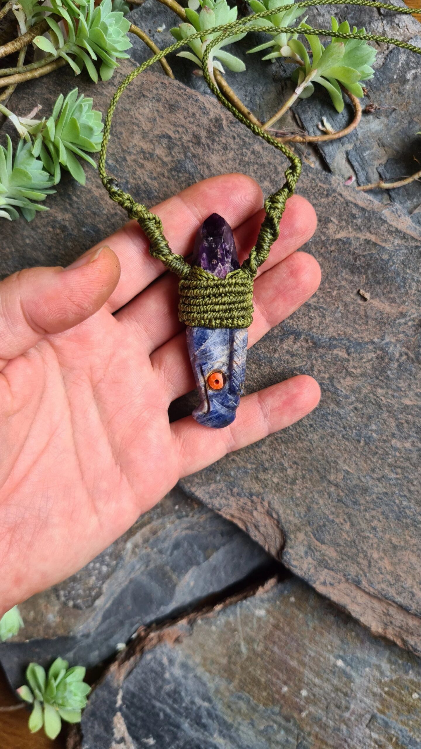 The Eagle of the Andes gaia earth trilogy Amethyst Sodalite Spondylus Macrame - Image 2