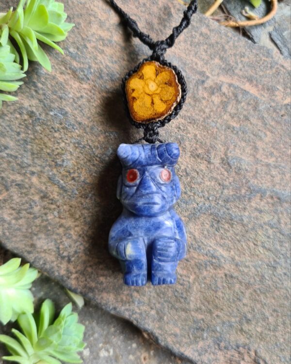 Sodalite guardian spirit of the Ayahuasca vine