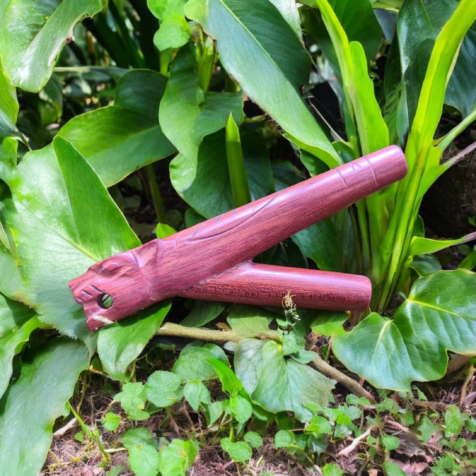 Hand-Carved Jaguar Kuripe – Sacred Palo Sangre (Bloodwood) from Peru