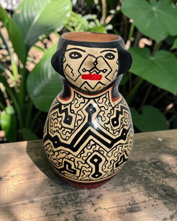 Authentic hand made Shipibo ceramic piece