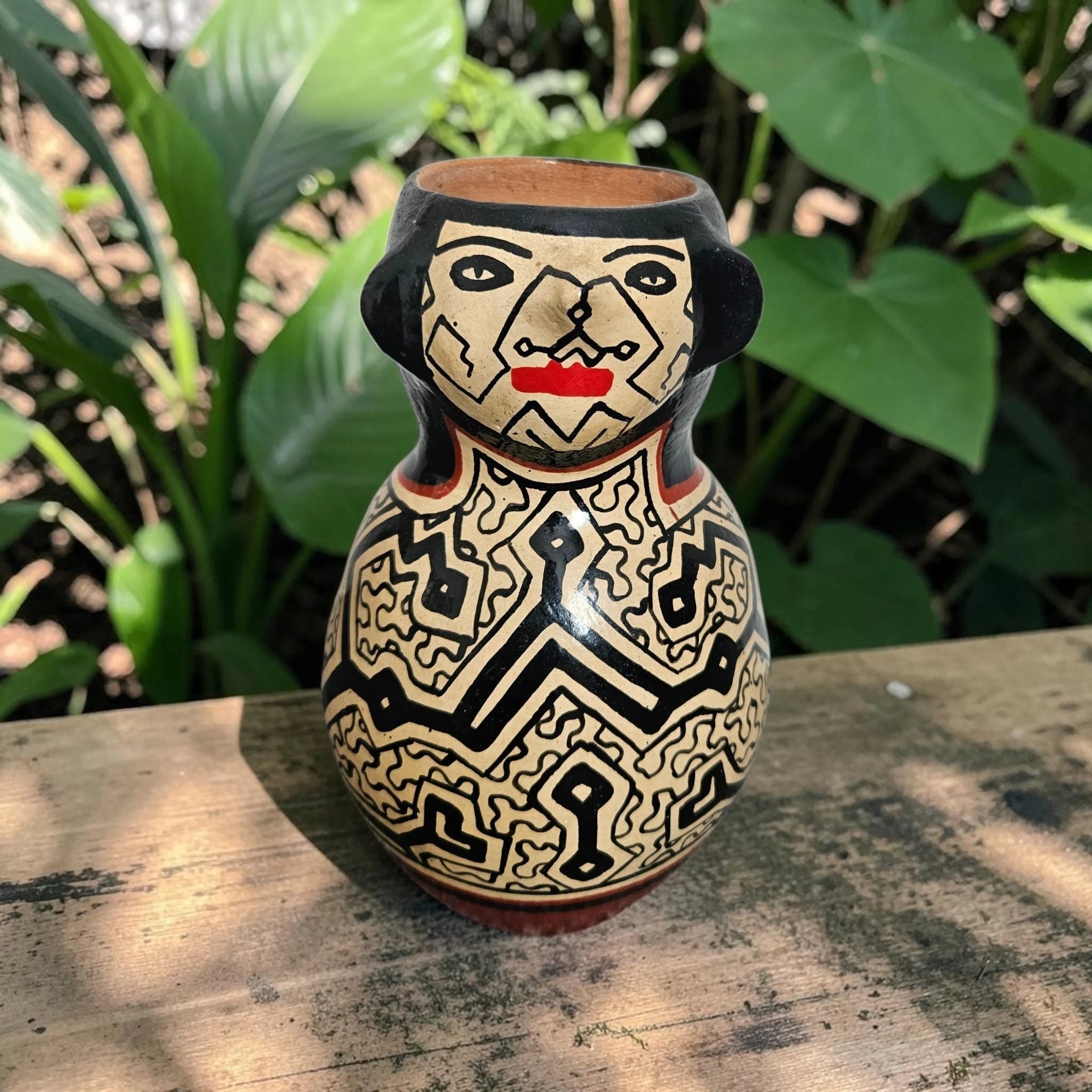 Authentic hand made Shipibo ceramic piece