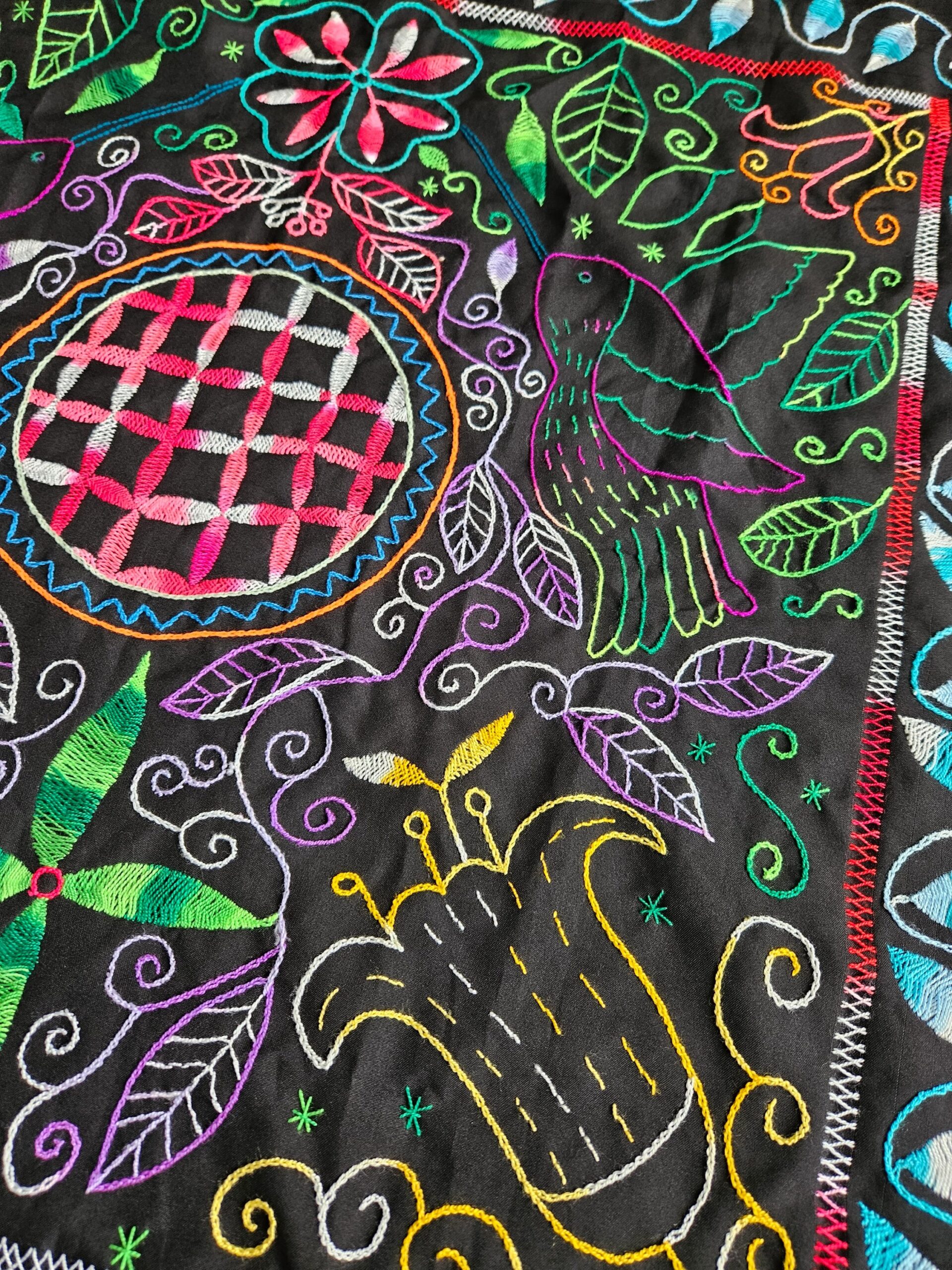 Hand embroided Shipibo tapestry - Image 3