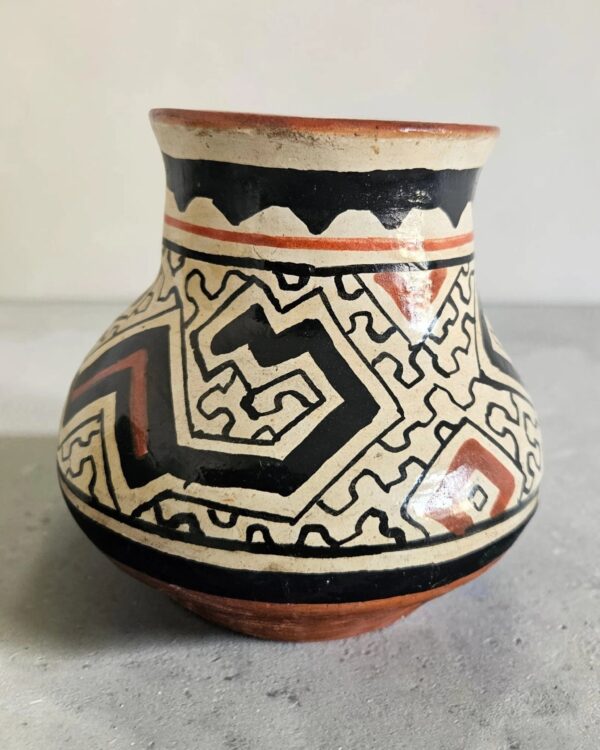 Authentic hand made Shipibo ceramic piece